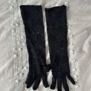 Black lace opera gloves size XS